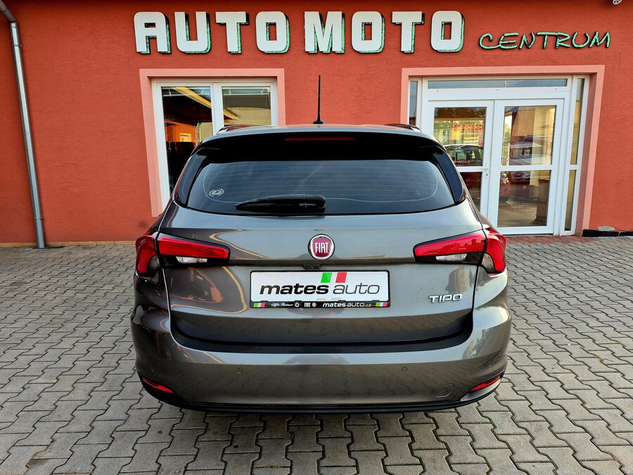 Fiat Tipo 1.4 Turbo Lounge 88 kW – fotografie 10 z 26