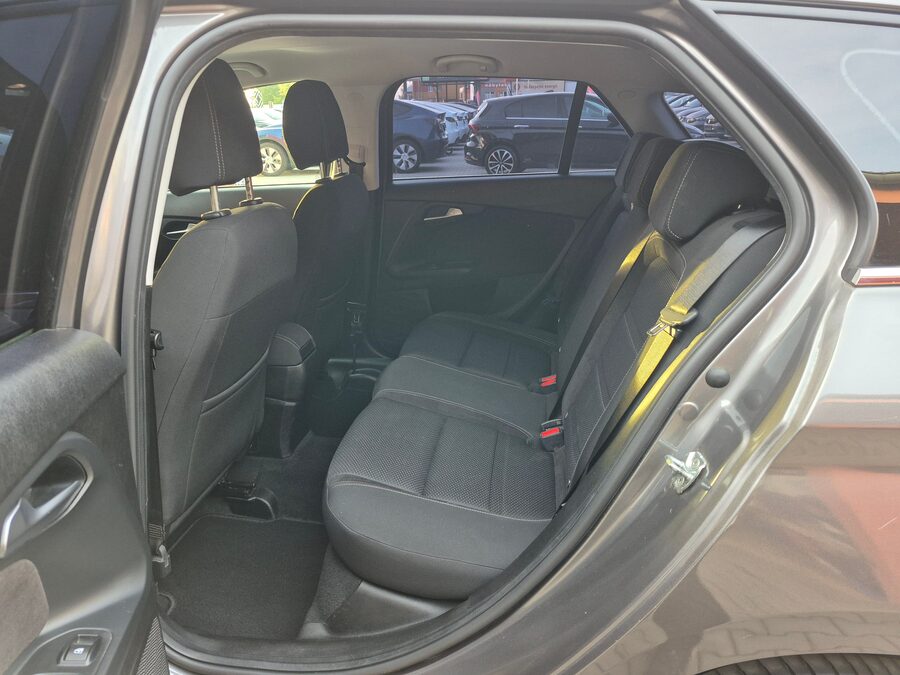 Fiat Tipo 1.4 Turbo Lounge 88 kW – fotografie 19 z 26
