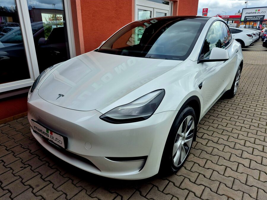 Tesla Model Y Long Range Dual Motor 378 kW, Berlín, 2023