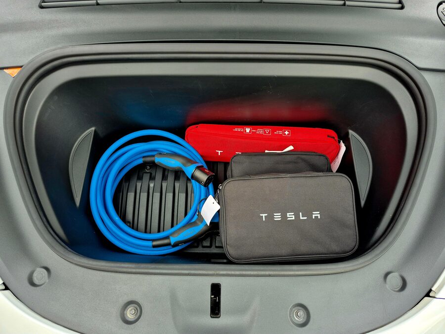 Tesla Model Y Long Range Dual Motor 378 kW, Berlín – fotografie 8 z 28