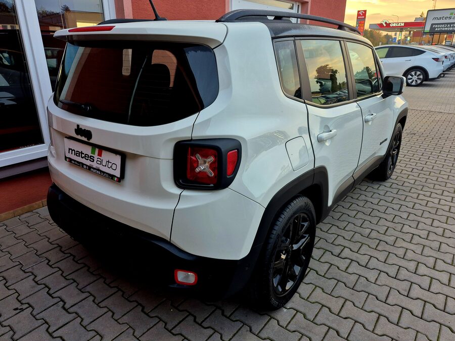 Jeep Renegade 1.4 M-Air Limited 103 kW – fotografie 6 z 25