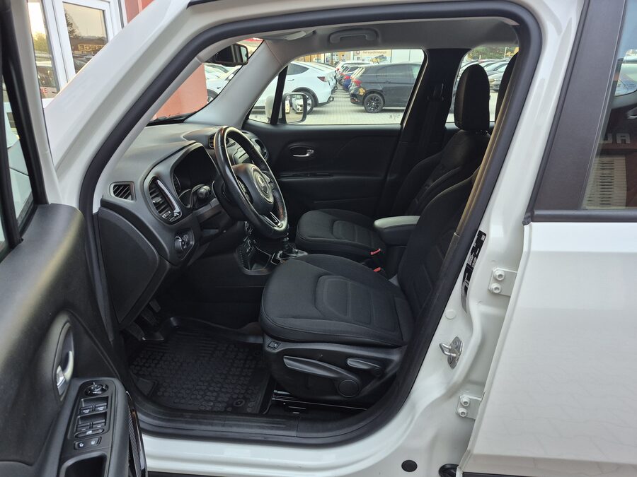 Jeep Renegade 1.4 M-Air Limited 103 kW – fotografie 9 z 25