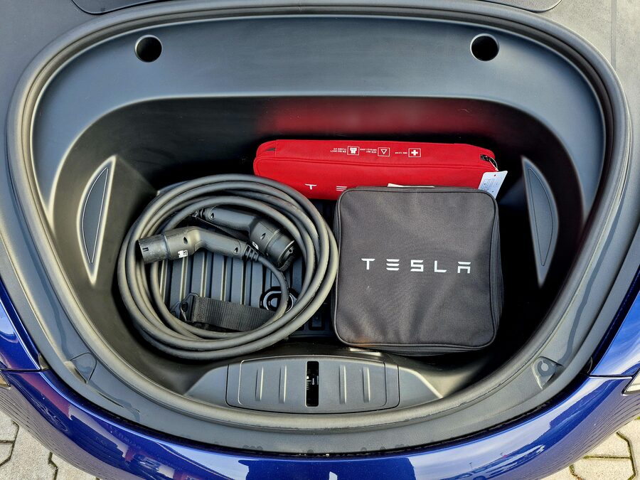 Tesla Model 3 Long Range Dual Motor 366 kW – fotografie 9 z 26