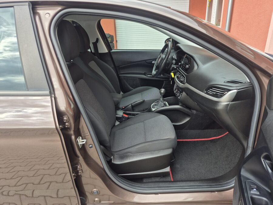 Fiat Tipo 1.4 kw Easy 70 kW – fotografie 13 z 24