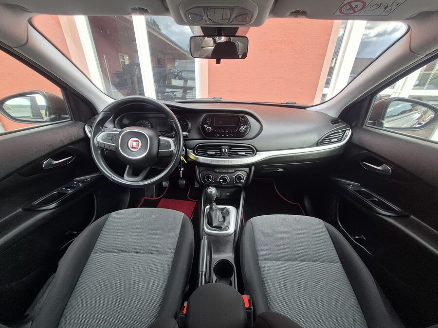 Fiat Tipo 1.4 kw Easy 70 kW – fotografie 19 z 24