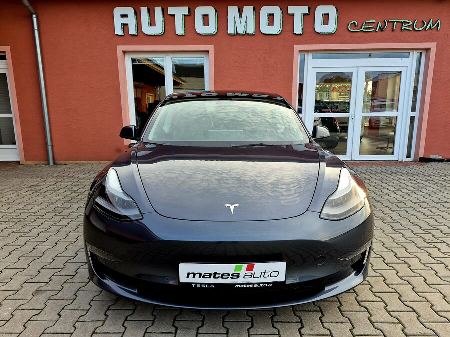 Tesla Model 3 Long Range Dual Motor 366 kW – fotografie 7 z 26
