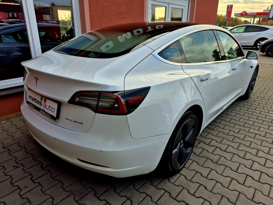 Tesla Model 3 Long Range Dual Motor 350 kW – fotografie 5 z 26