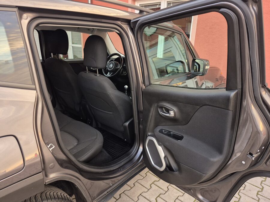 Jeep Renegade 1.4 M-Air Longitude 103 kW, TAŽNÉ – fotografie 16 z 26