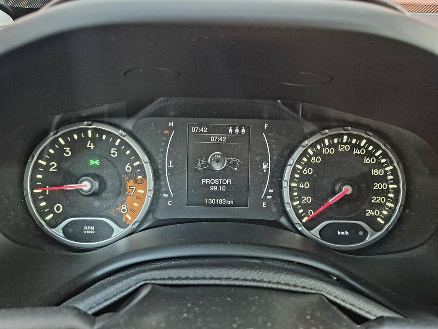 Jeep Renegade 1.4 M-Air Longitude 103 kW, TAŽNÉ – fotografie 22 z 26