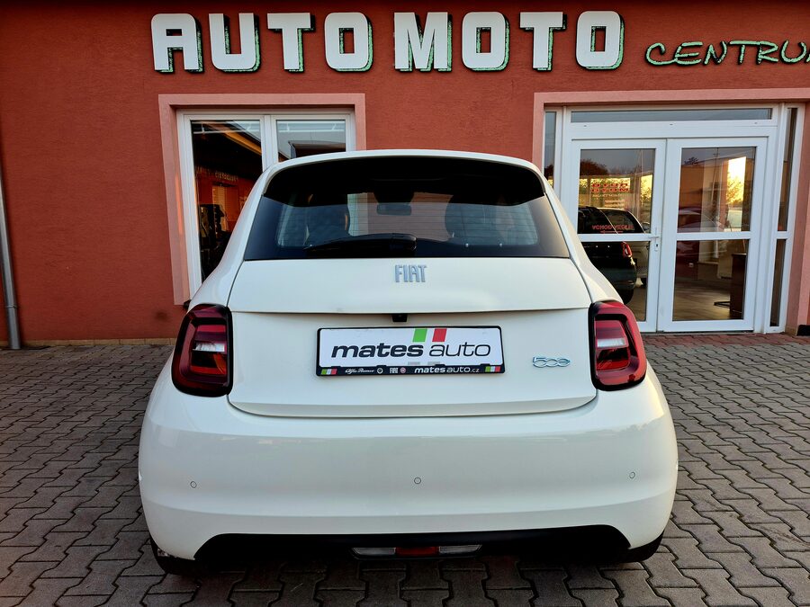 Fiat 500E 87 kW / 42 kWh ICON – fotografie 8 z 23