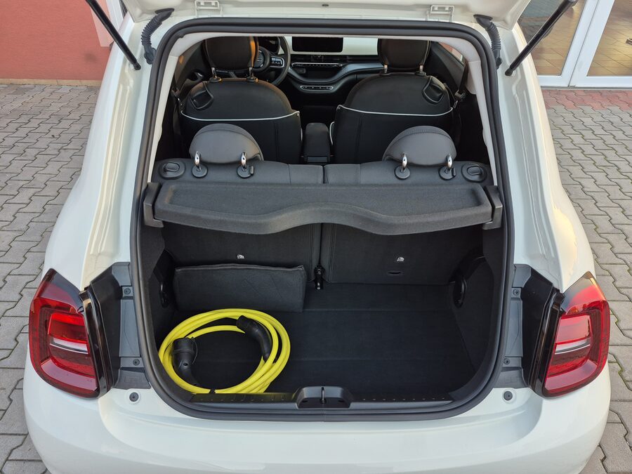 Fiat 500E 87 kW / 42 kWh ICON – fotografie 10 z 23
