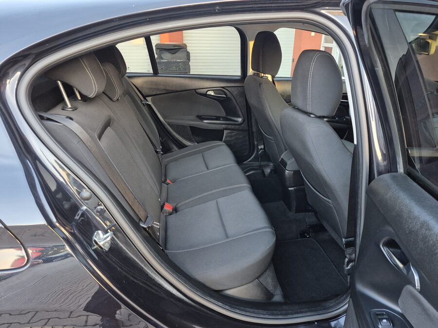 Fiat Tipo 1.4 T-Jet 88 kW S-Design – fotografie 15 z 25