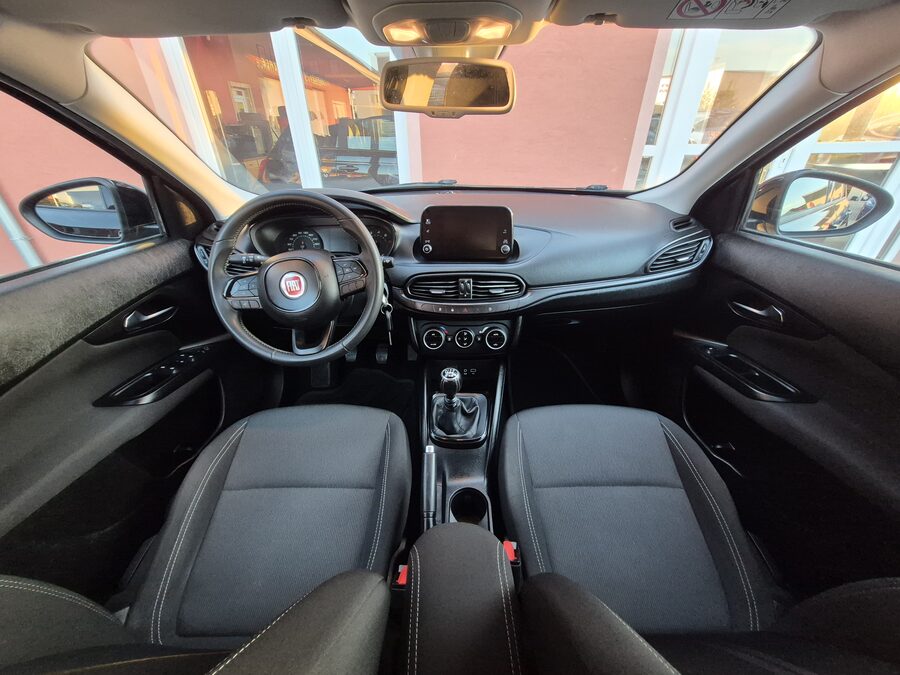 Fiat Tipo 1.4 T-Jet 88 kW S-Design – fotografie 21 z 25