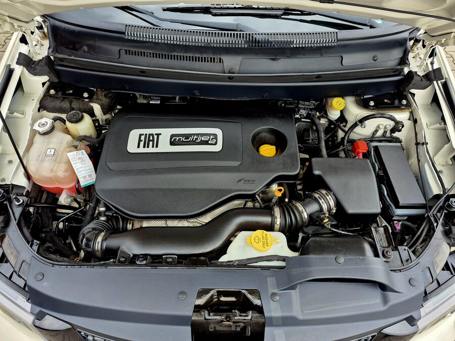 Fiat Freemont 2.0 Multijet 125 kW Black Code, TAŽNÉ – fotografie 9 z 24