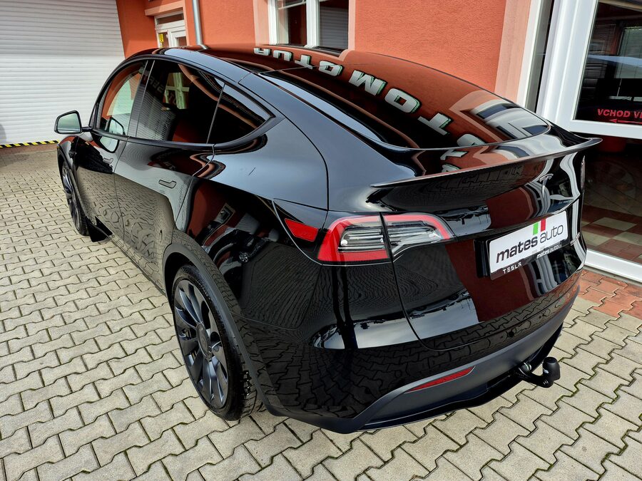 Tesla Model Y Performance Dual Motor 393 kW, tažné zařízení – fotografie 3 z 26
