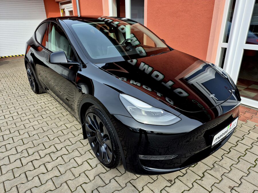 Tesla Model Y Performance Dual Motor 393 kW, tažné zařízení – fotografie 4 z 26
