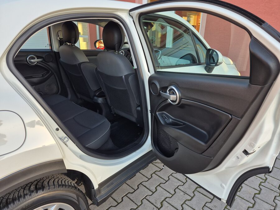 Fiat 500X 1.4 Turbo 103 kW Pop Star – fotografie 17 z 24