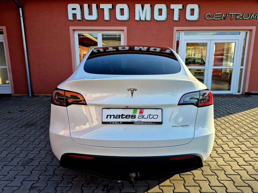 Tesla Model Y Long Range Dual Motor 378 kW, Berlín, tažné zařízení – fotografie 8 z 26