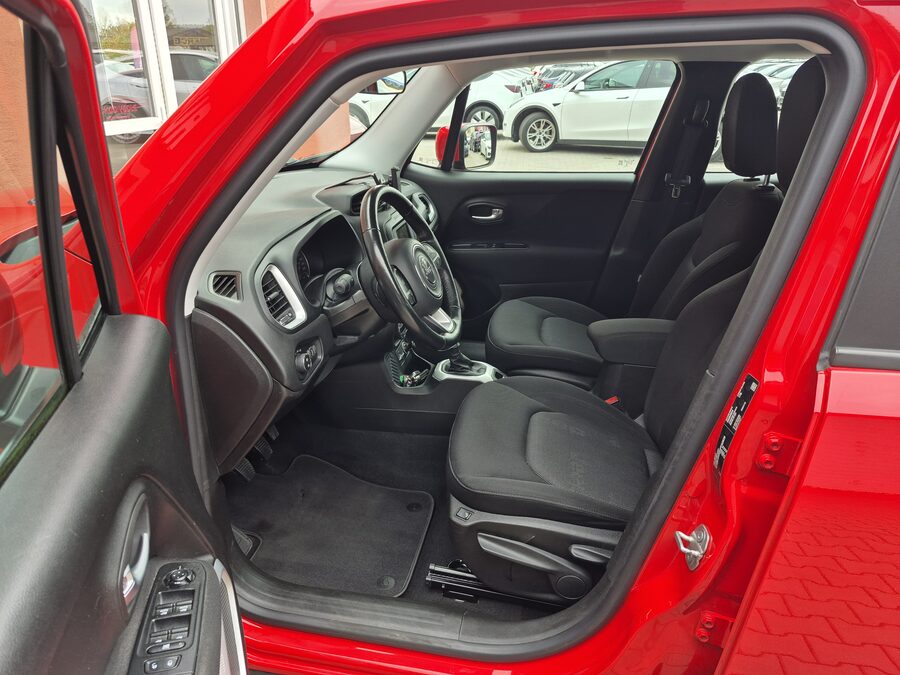 Jeep Renegade 1.4 M-Air Longitude FWD 103 kW – fotografie 10 z 24