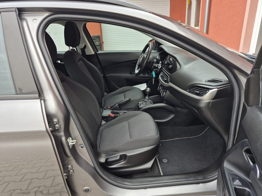 Fiat Tipo 1.4 Pop 70 kW – fotografie 13 z 23