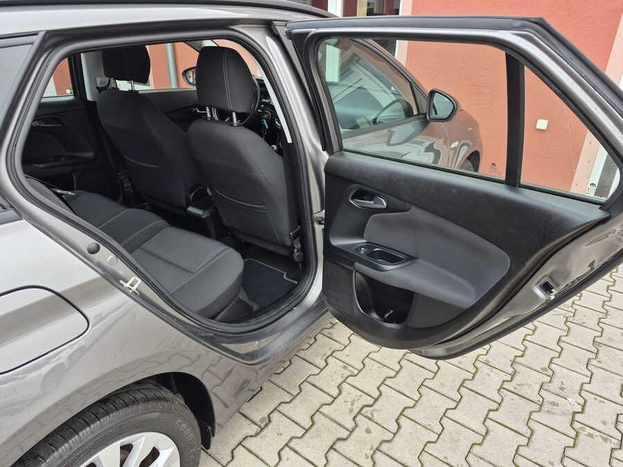 Fiat Tipo 1.4 Pop 70 kW – fotografie 16 z 23