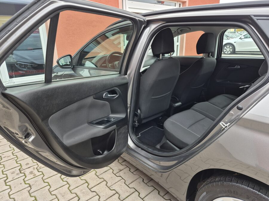 Fiat Tipo 1.4 Pop 70 kW – fotografie 18 z 23