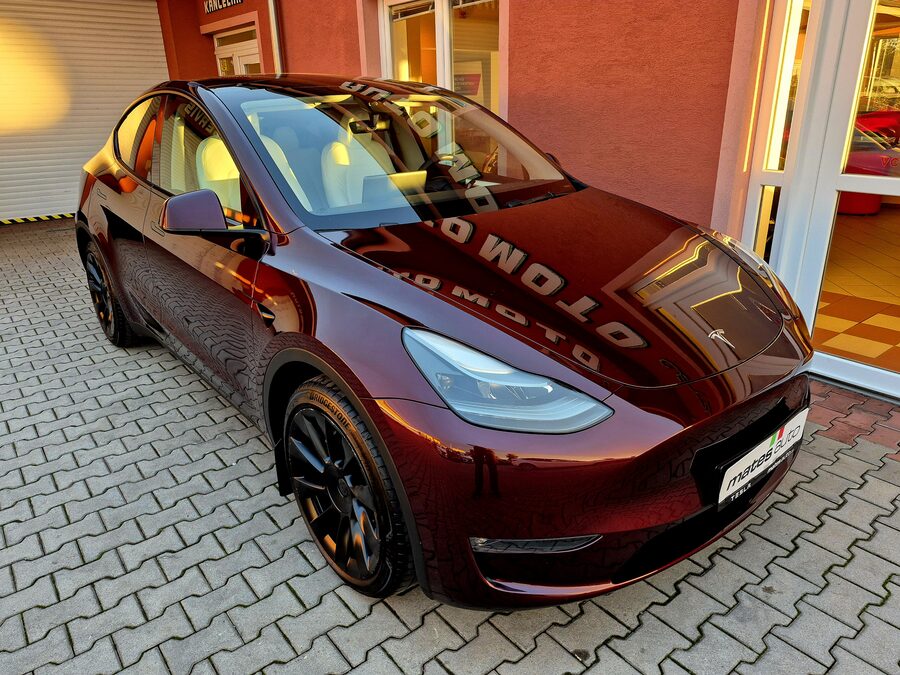 Tesla Model Y Long Range Dual Motor 378 kW, Berlín, EAP, tažné zařízení – fotografie 6 z 26