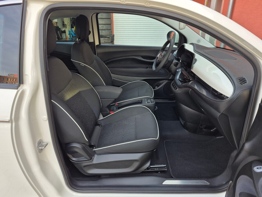 Fiat 500E 87 kW 42 kWh Drive – fotografie 15 z 25