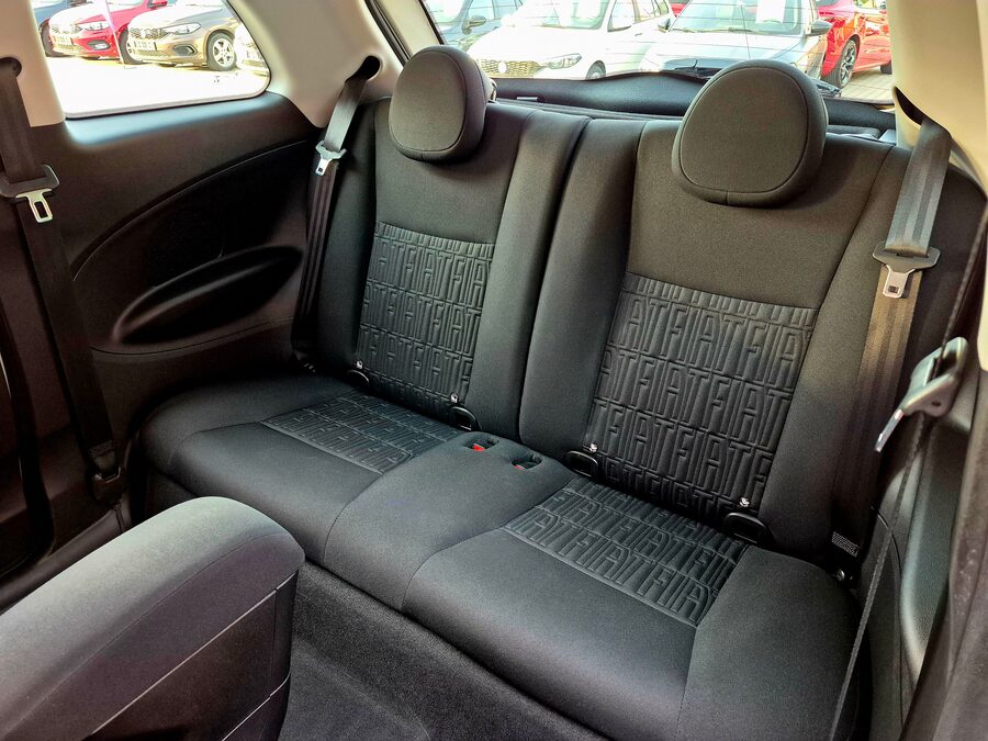 Fiat 500E 87 kW 42 kWh Drive – fotografie 17 z 25
