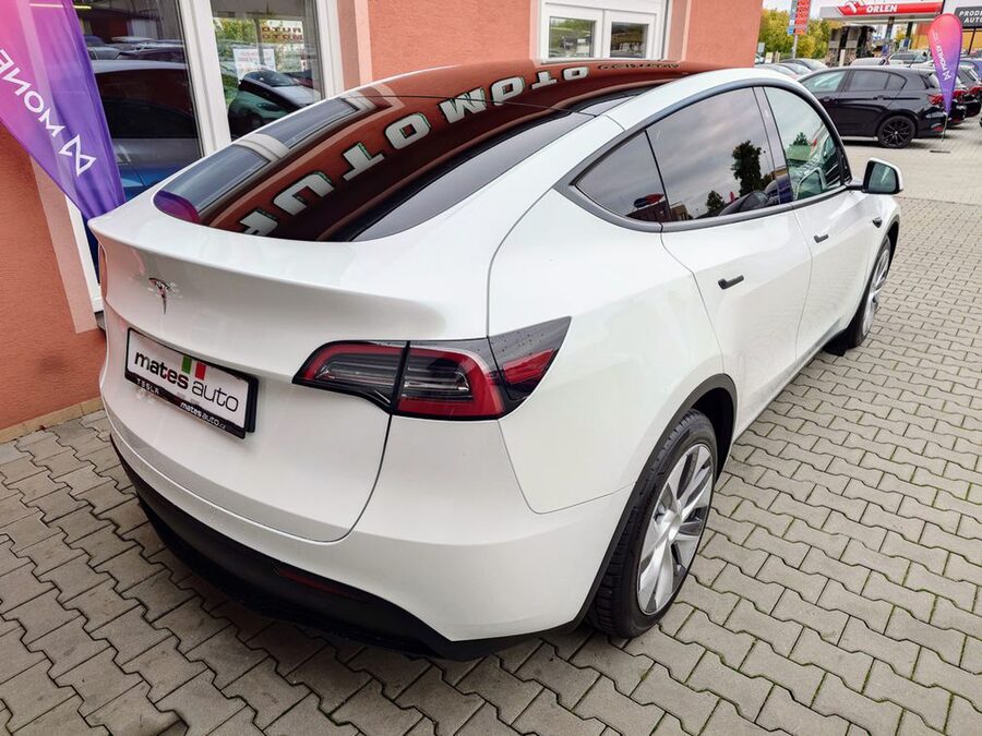 Tesla Model Y Standard plus RWD 220 kW – fotografie 7 z 25