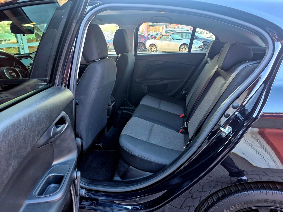 Fiat Tipo 1.4 Street 70 kW – fotografie 15 z 25
