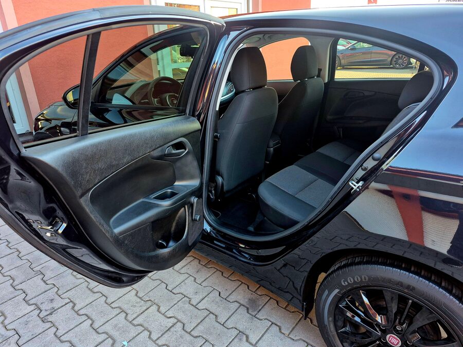 Fiat Tipo 1.4 Street 70 kW – fotografie 16 z 25