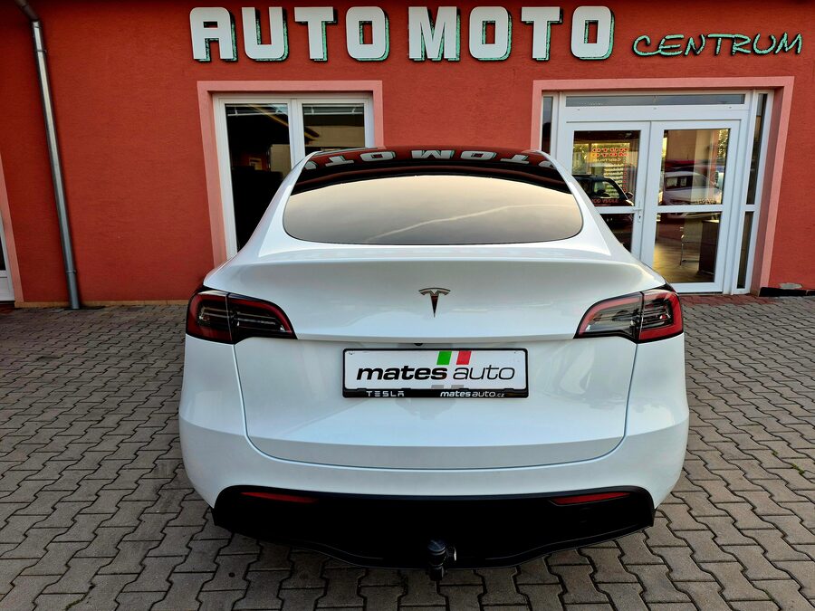 Tesla Model Y Standard plus RWD 220kW TAŽNÉ – fotografie 9 z 27