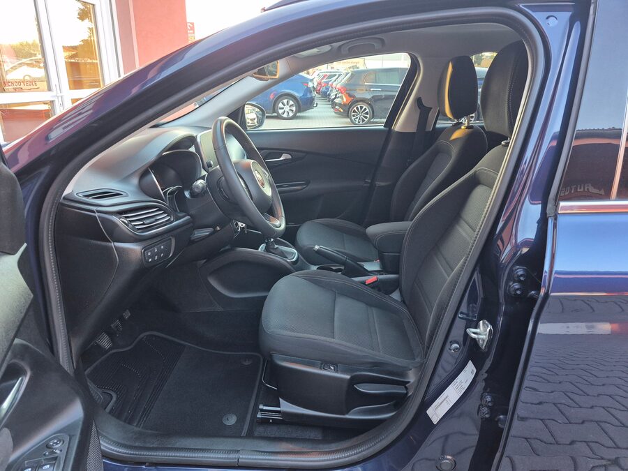 Fiat Tipo 1.4 Turbo Business 88 kW – fotografie 11 z 24