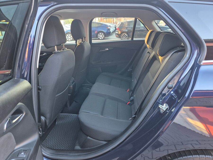 Fiat Tipo 1.4 Turbo Business 88 kW – fotografie 17 z 24