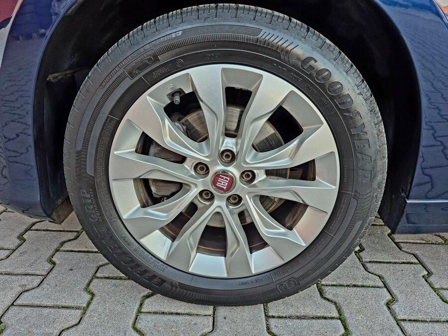 Fiat Tipo 1.4 Turbo Business 88 kW – fotografie 21 z 24