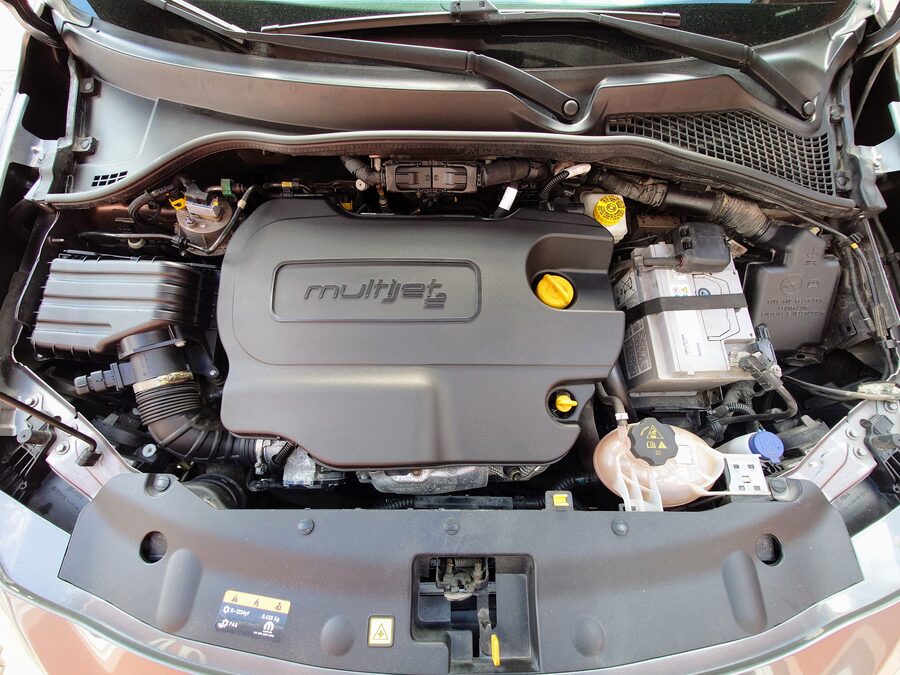 Fiat Tipo 1.6 JTDM Lounge 88 kW – fotografie 9 z 27
