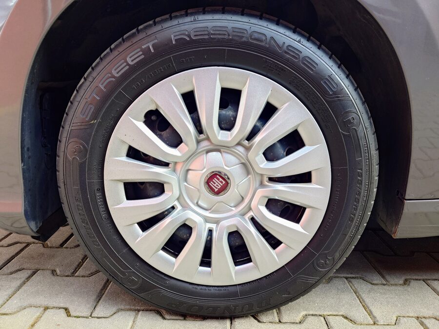 Fiat Tipo 1.6 JTDM Lounge 88 kW – fotografie 24 z 27