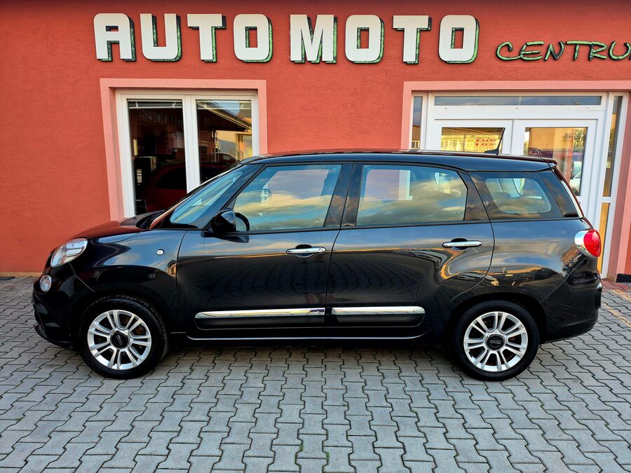 Fiat 500L 1.6 JTDM Lounge 88kw 7míst – fotografie 2 z 25