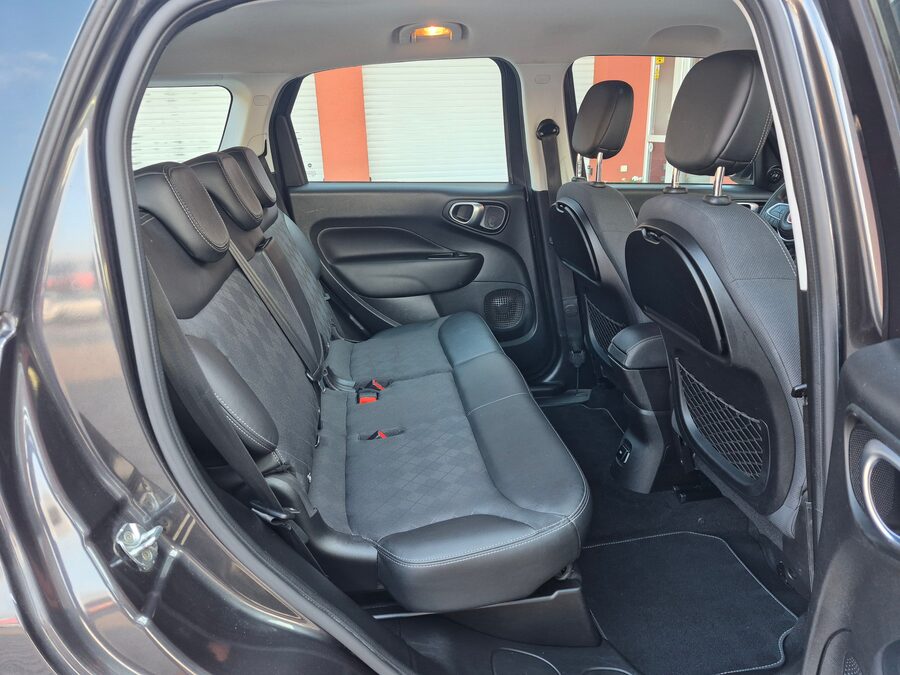Fiat 500L 1.6 JTDM Lounge 88kw 7míst – fotografie 16 z 25