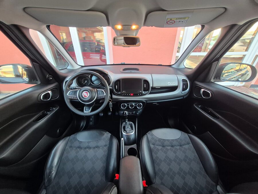 Fiat 500L 1.6 JTDM Lounge 88kw 7míst – fotografie 20 z 25