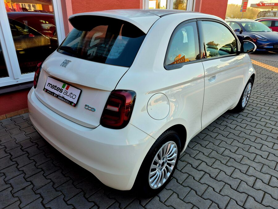 Fiat 500E ACTION 70kw – fotografie 6 z 25