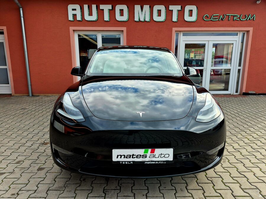 Tesla Model Y Long Range Dual Motor 378 kW, Berlín, tažné zařízení – fotografie 8 z 27