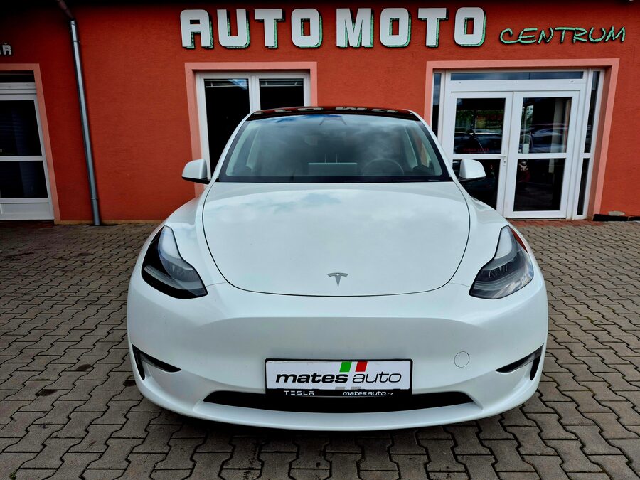 Tesla Model Y Long Range Dual Motor, Berlín tažné – fotografie 7 z 24