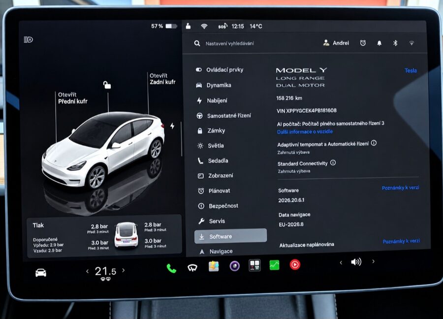 Tesla Model Y Long Range Dual Motor, Berlín tažné – fotografie 19 z 24