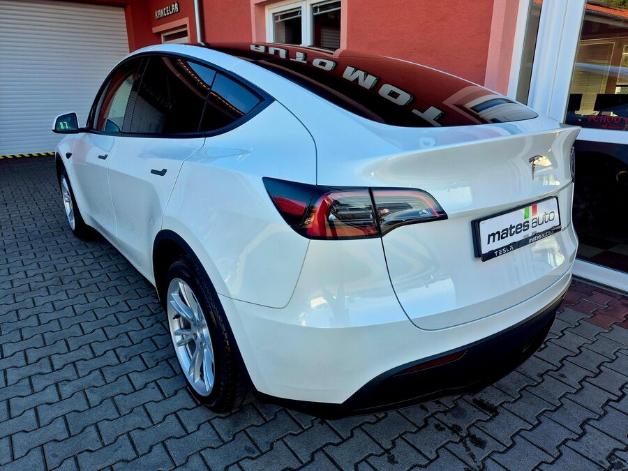 Tesla Model Y Long Range Dual Motor, Berlín - EAP – fotografie 3 z 27