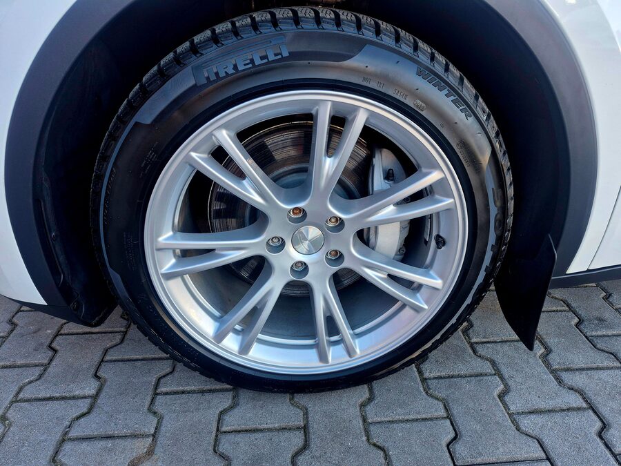 Tesla Model Y Long Range Dual Motor, Berlín - EAP – fotografie 19 z 27