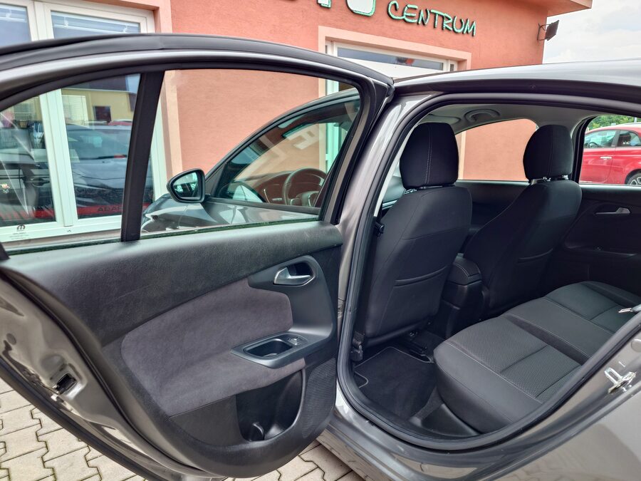Fiat Tipo 1.4 70kw Lounge - tažné zařízení – fotografie 14 z 26