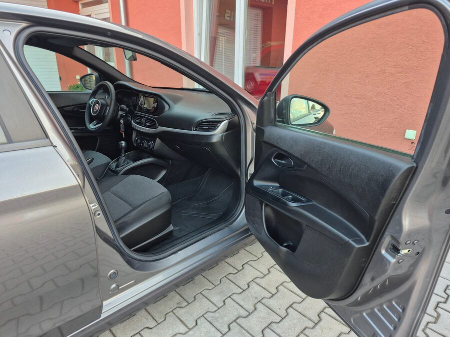 Fiat Tipo 1.4 70kw Street – fotografie 16 z 26