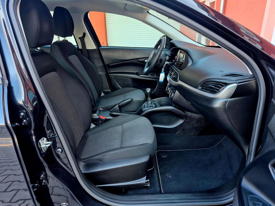 Fiat Tipo 1.4 70KW EASY – fotografie 14 z 24